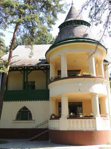 Villa T?serd? Kast�ly �d�l?