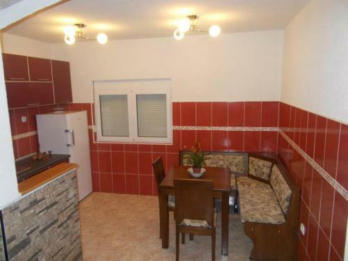 Rooms & Apartment Ljiljana