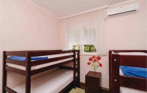 Three-bedroom Holiday Home In Igalo
