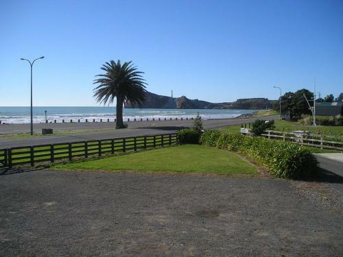 Castlepoint Holiday Park & Motels