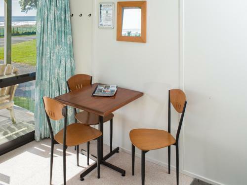 Oakura Beach Holiday Park