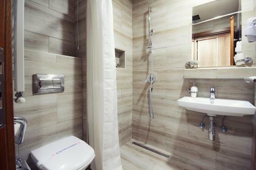 Hostal Guesthouse Junior