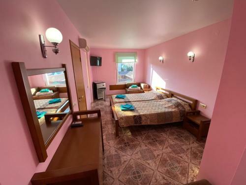 Hostal Guest House Provans