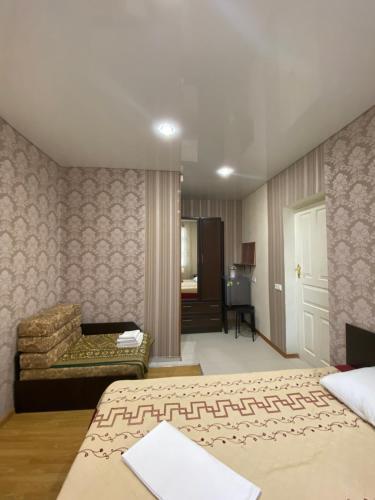 Hostal Guest House On Oktyabrskaya 93