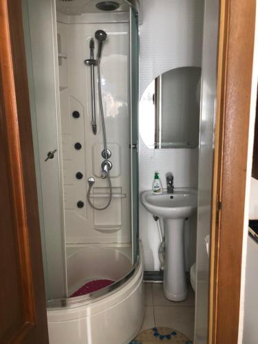 Hostal Guest House On Oktyabrskaya 93