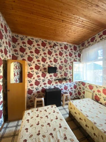 Hostal Guest House On Oktyabrskaya 93