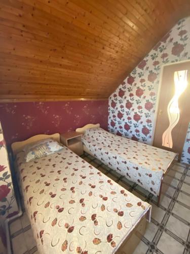 Hostal Guest House On Oktyabrskaya 93