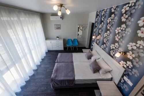 Hostal Furnished Rooms Dursoley