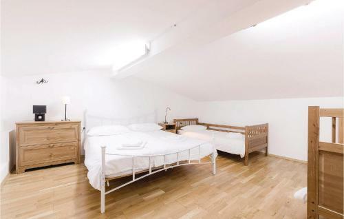 Four-bedroom Holiday Home In Sela Na Krasu