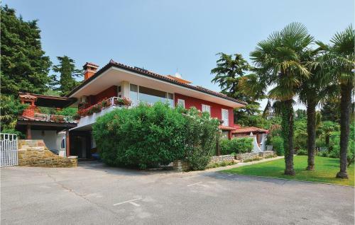 Two-bedroom Apartment In Portoroz