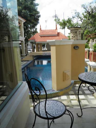 Hotel Chivapuri Residence Bangsaen