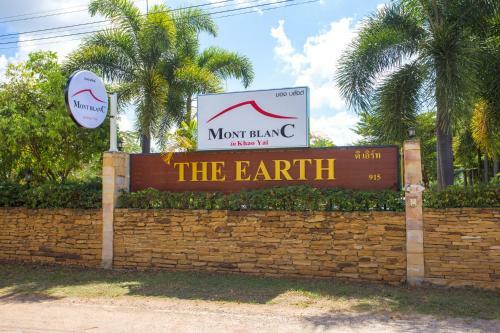 Hotel Mont Blanc In Khao Yai