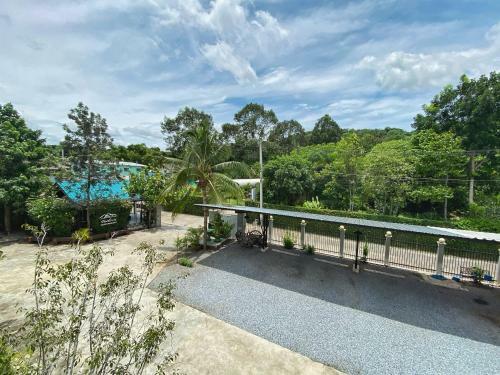 Hostal Baan Chom Khao