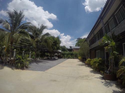 Hostal Baan Chom Khao