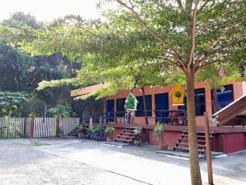 Hotel Baan Ruen Rim Nam