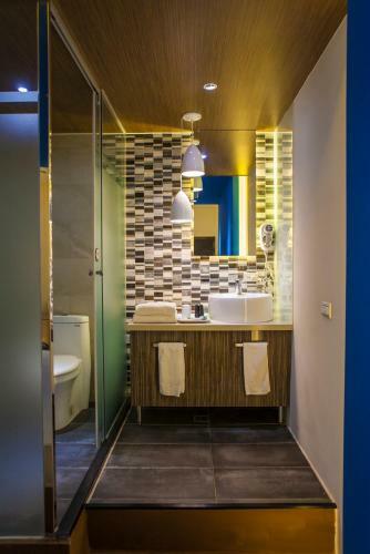 G11 Hotel