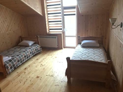 Hotel Mizhgirya