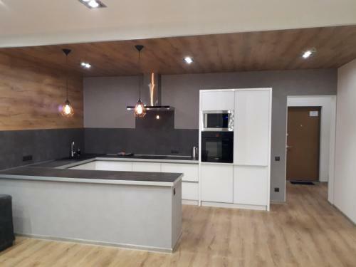 Iris Apartments