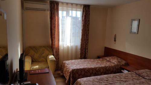 Caprice Family Hotel