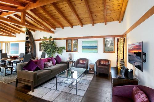 202 Pelton Ave Home