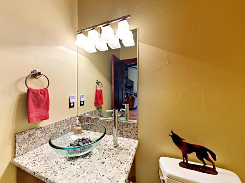 1857 High Meadow Trl Home