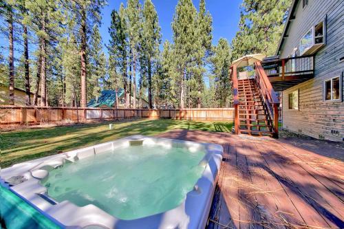 Tahoe Retreat In The Pines