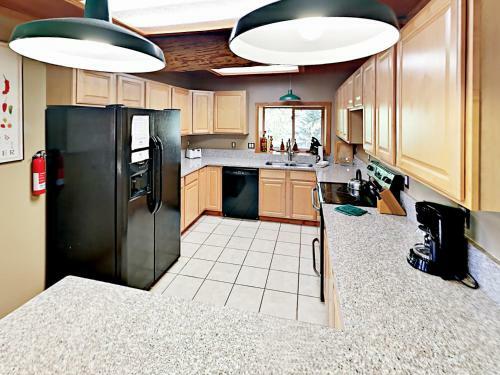 Six Bedroom 232 Northside Circle Home