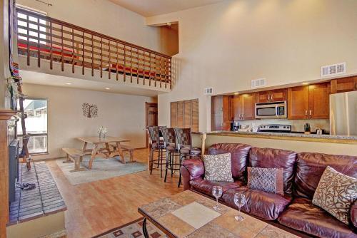 Apartamento 2533 New Larmatine Condo