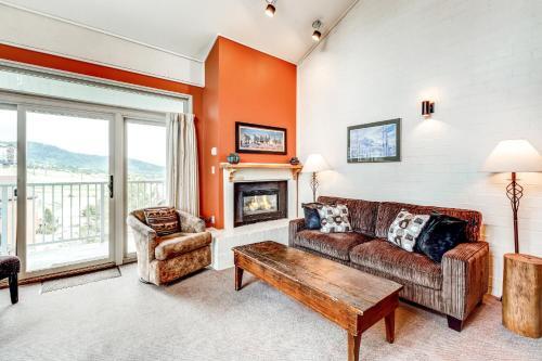 Apartment At Ski Time Square