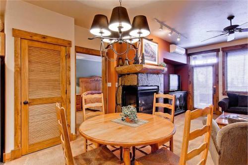 3205 Champagne Lodge, Trappeur's Crossing