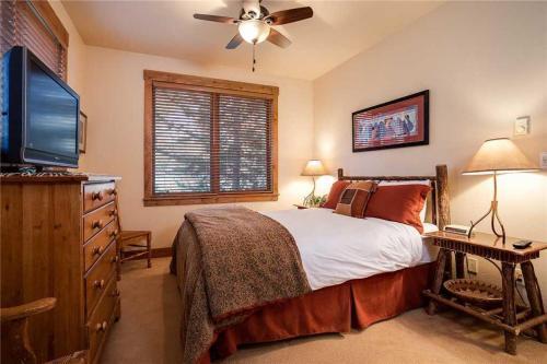 2208 Timberline Lodge, Trappeur's Crossing