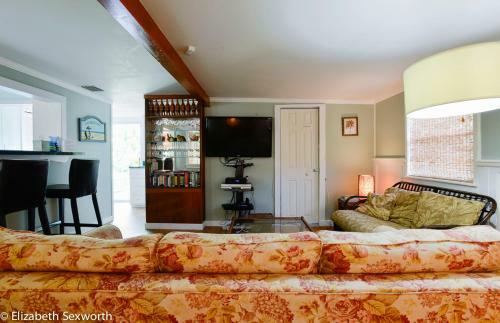 2 Bedroom - Harbor Mist Pets Yard Marina District