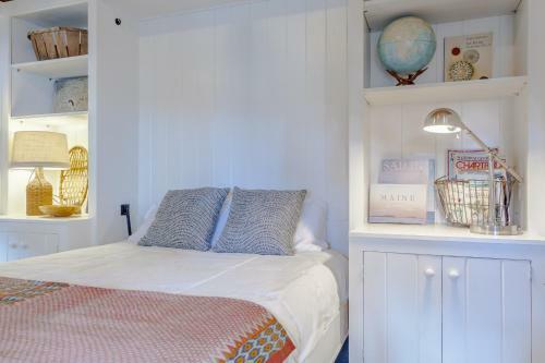 Chic Boothbay Harbor Studio Cabin