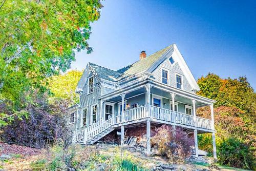 1800s South Bristol Farmhouse Home