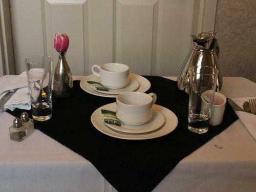 Diamond Mills Hotel & Tavern