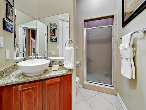 Apartamento 110 E Aries Dr Duplex Unit A Duplex