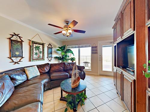 Apartamento 4400 Gulf Blvd Condo Unit 106