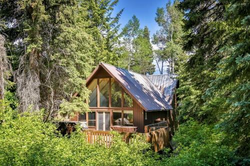 35 St Moritz Terrace Cabin