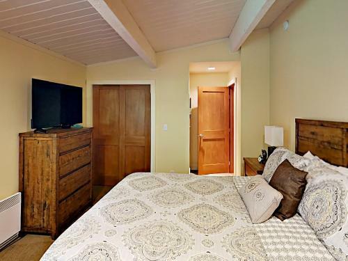 Fletcher 5551 Home