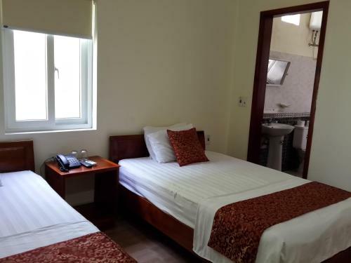 Sunshine Hotel