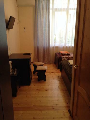 Hostal Guest House Shtil