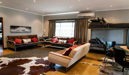 Hunting Lodge