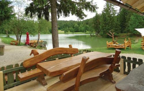 Three-bedroom Holiday Home In Nova Vas
