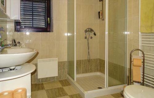 Three-bedroom Holiday Home In Nova Vas