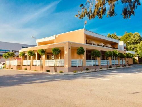 Motel ?arda
