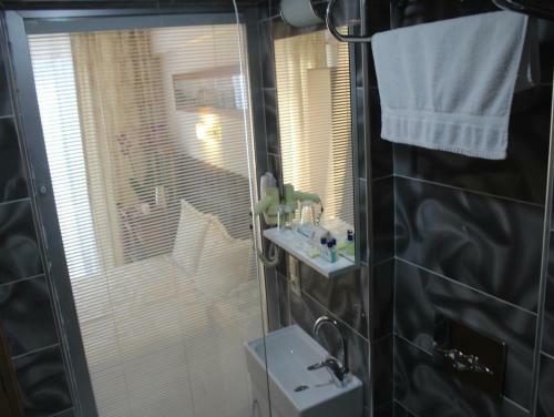 Kit-tur Hotel