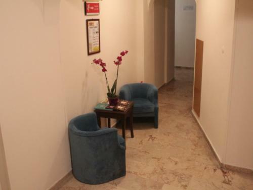 Kit-tur Hotel
