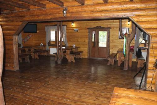 Lodge Baza Vidpochynku Ilz