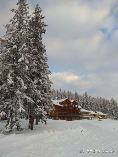Lodge Baza Vidpochynku Ilz