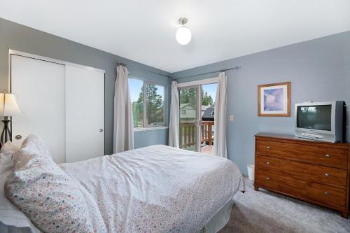 Four-bedroom House In Tahoe Keys 2022 Home
